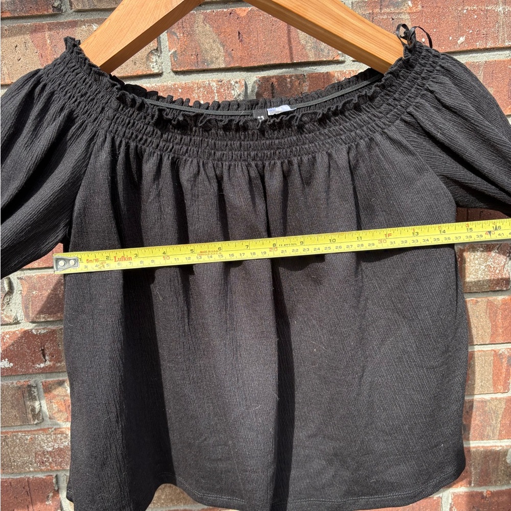 Cropped Peasant Top - Picture 2 of 3